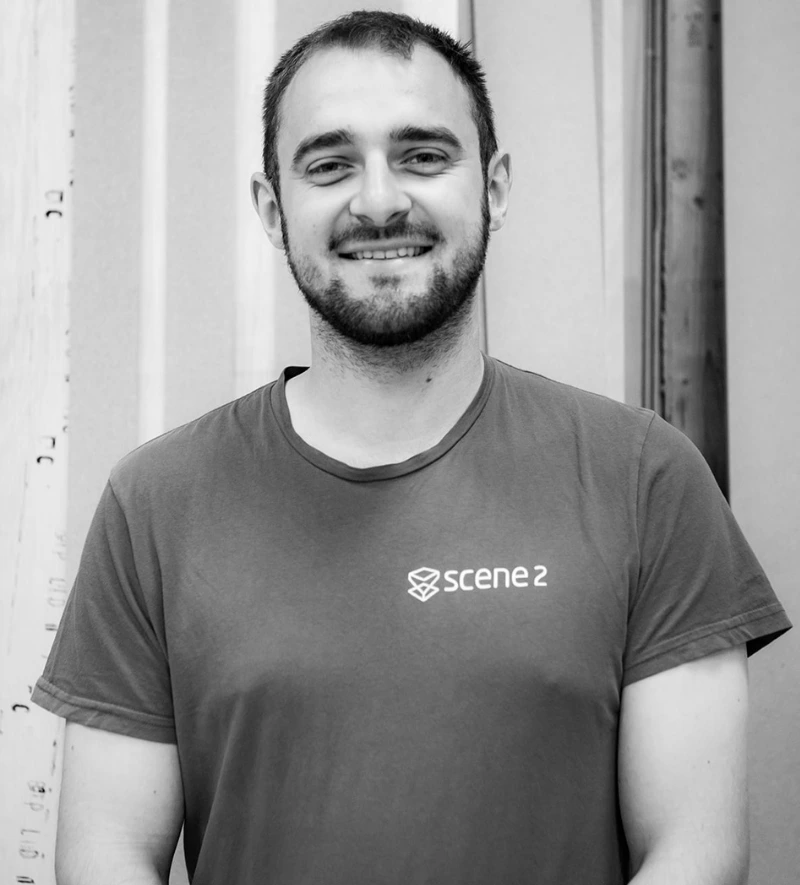 Experiential Marketing | Scene2 male employee