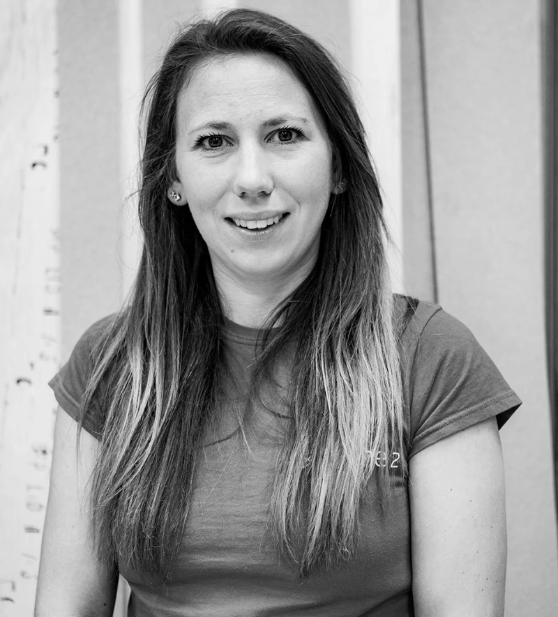 Experiential Marketing | Scene2 female employee